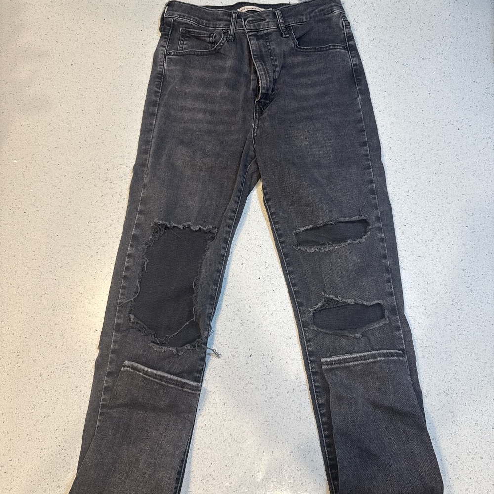 Women’s Levi skinny jean black